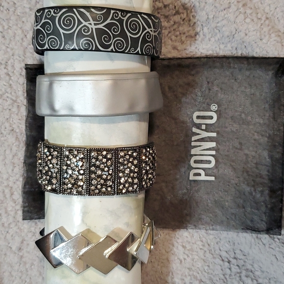 PonyO Hair Authentic Ponyo Hair Accessories Set Of 4 With